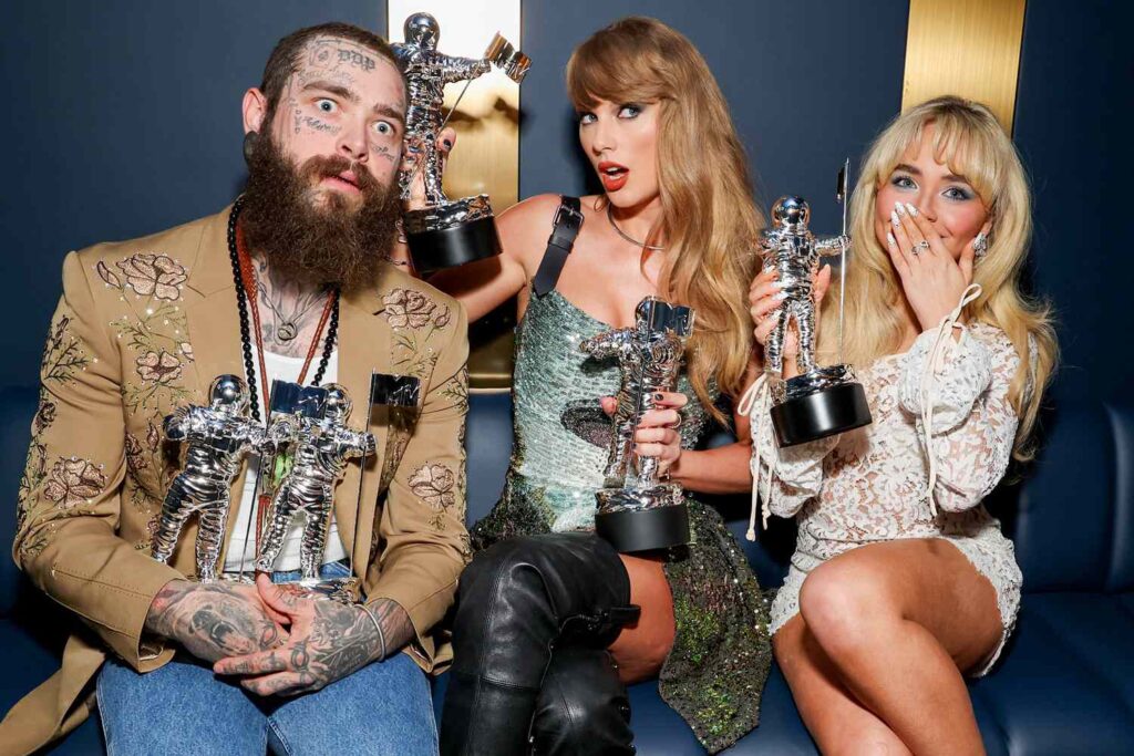 Every photo of Taylor Swift posing with other stars at the 2024 MTV VMAs